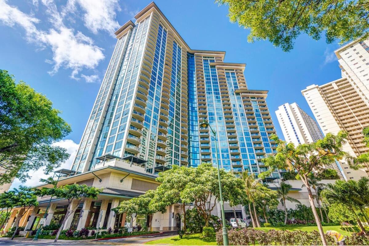 Allure Waikiki #803 *